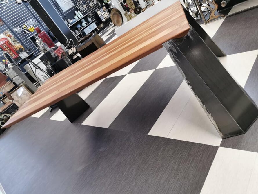 Table de Designer