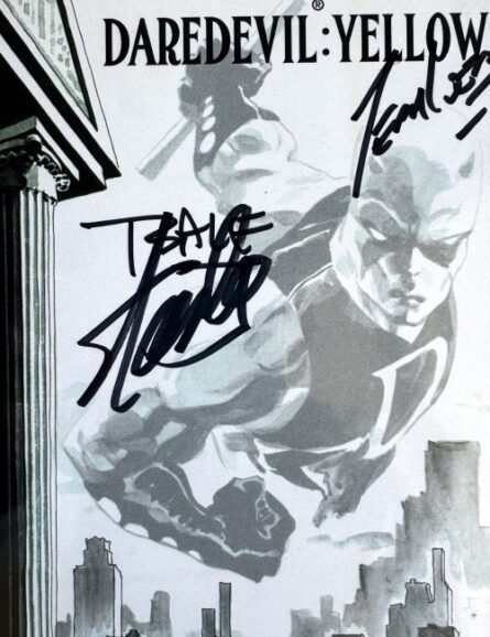 Marvel Daredevil Yellow- Signé par Stan Lee, Tim Sale et Jeph Loeb